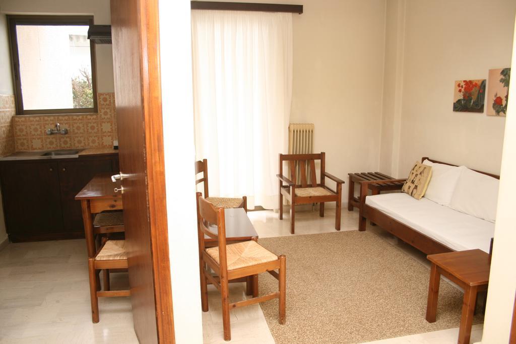 Aparthotel Iliahtides Amarynthos Dış mekan fotoğraf