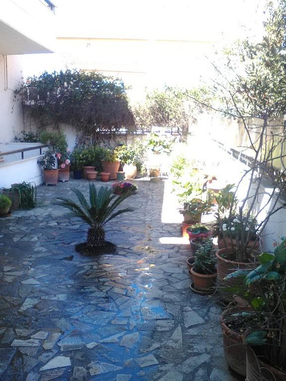 Aparthotel Iliahtides Amarynthos Dış mekan fotoğraf