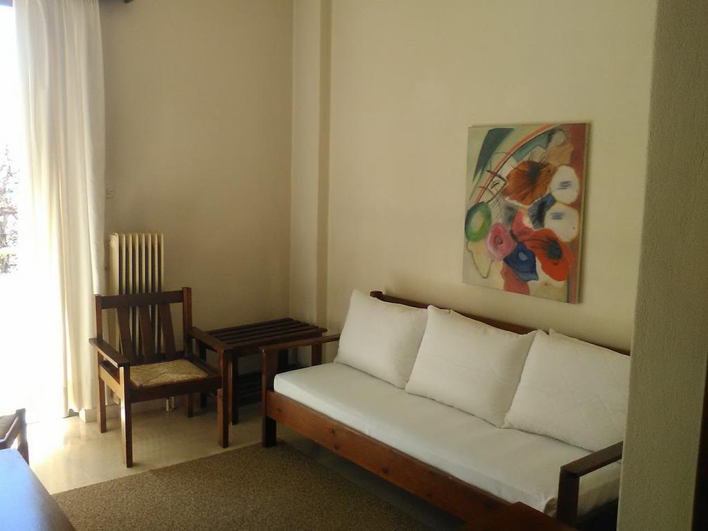 Aparthotel Iliahtides Amarynthos Dış mekan fotoğraf