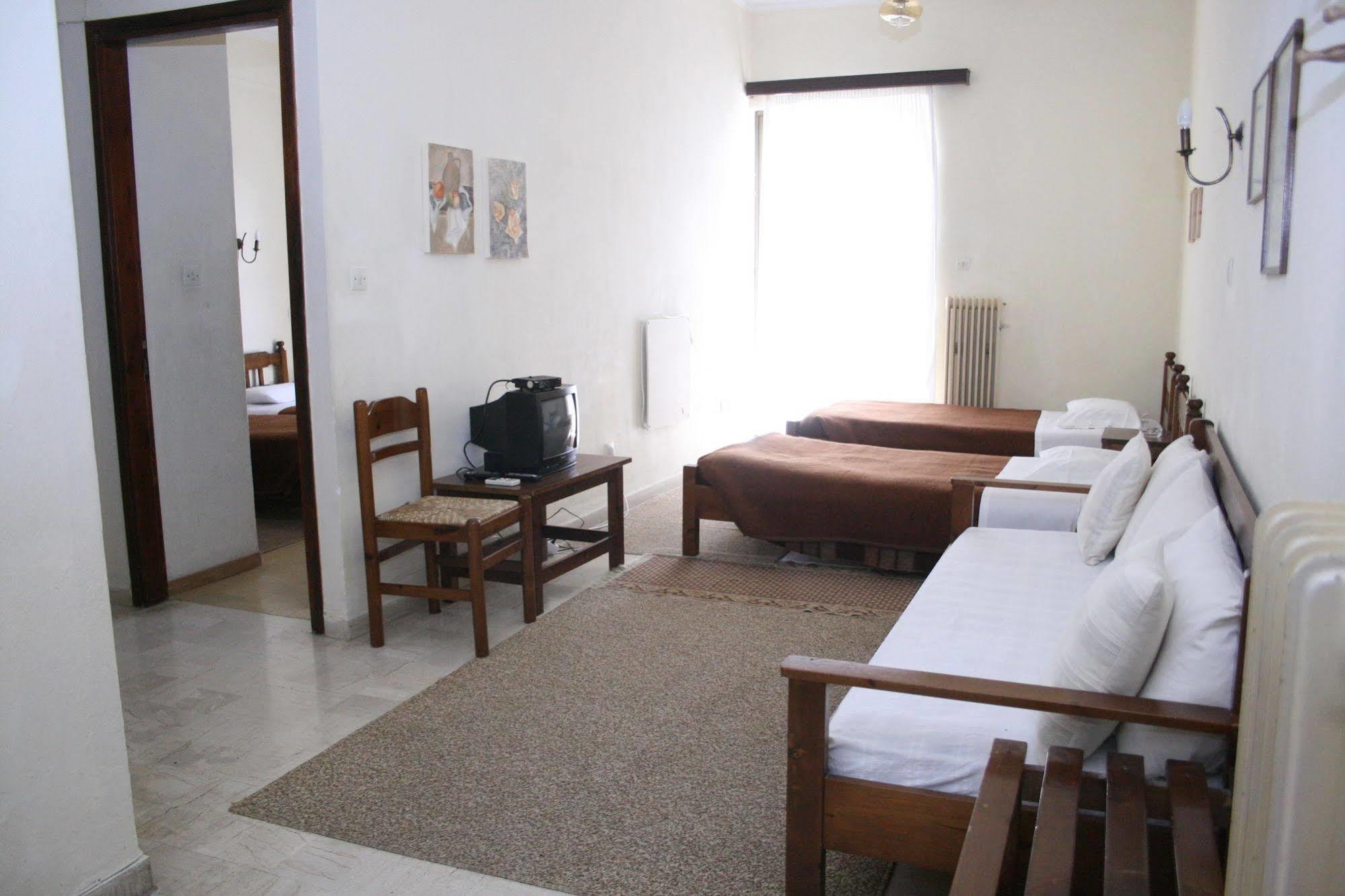 Aparthotel Iliahtides Amarynthos Dış mekan fotoğraf