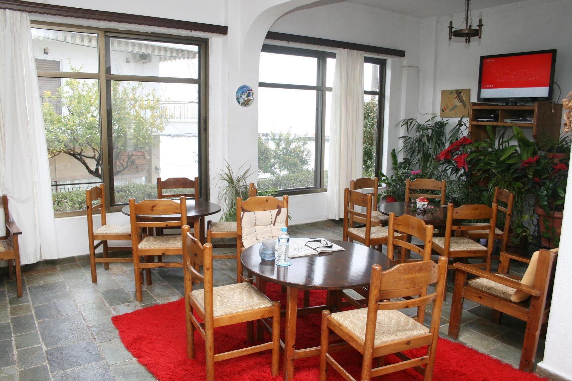 Aparthotel Iliahtides Amarynthos Dış mekan fotoğraf